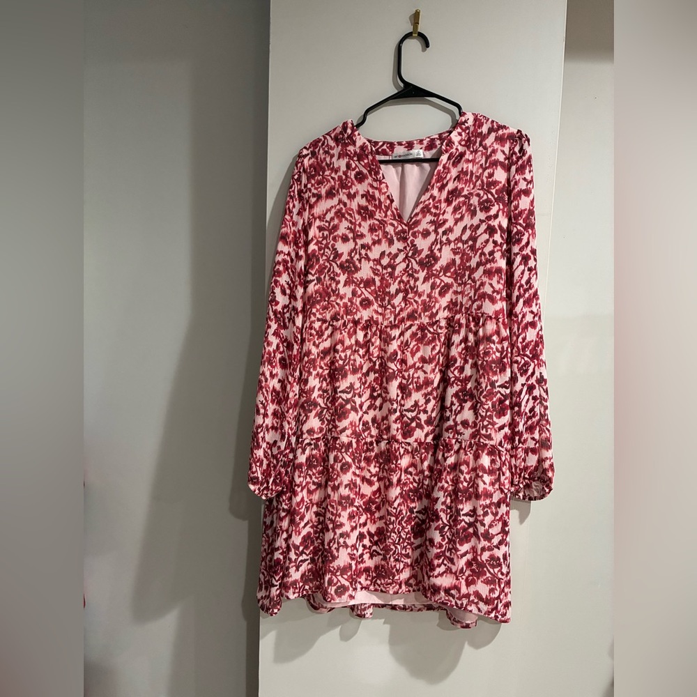 89th & Madison NWT Red & Blush Baby Doll Tiered Dress With Long Sheer Sleeves